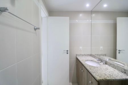 Apartamento para alugar com 70m², 4 quartos e 2 vagasBanheiro Suíte