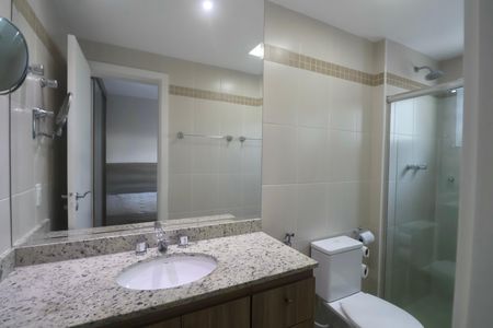 Apartamento para alugar com 70m², 4 quartos e 2 vagasBanheiro Suíte 2