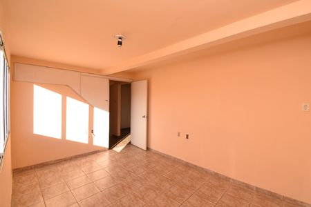 Casa à venda com 260m², 3 quartos e 2 vagasSala 2