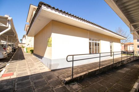 Apartamento para alugar com 48m², 2 quartos e 1 vaga Apartamento para alugar com 48m², 2 quartos e 1 vagaÁrea comum - Salão de festas