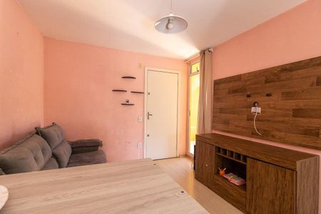 Sala de apartamento para alugar com 2 quartos, 48m² em Campo de Santana, Curitiba