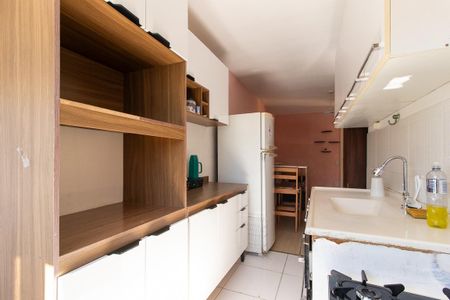 Apartamento para alugar com 48m², 2 quartos e 1 vaga Apartamento para alugar com 48m², 2 quartos e 1 vagaCozinha - Armários