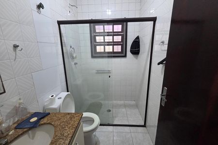 Casa para alugar com 90m², 2 quartos e 4 vagas Casa para alugar com 90m², 2 quartos e 4 vagasBanheiro
