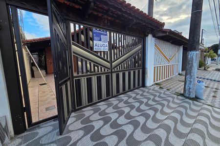 Casa para alugar com 90m², 2 quartos e 4 vagas Casa para alugar com 90m², 2 quartos e 4 vagasFachada