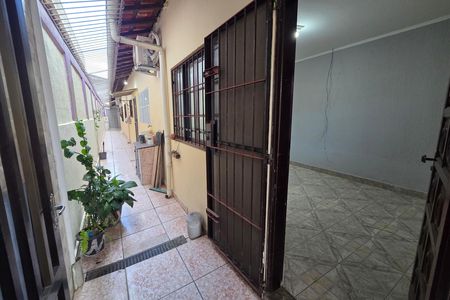 Casa para alugar com 90m², 2 quartos e 4 vagas Casa para alugar com 90m², 2 quartos e 4 vagasQuintal