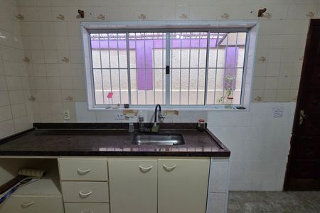 Casa para alugar com 90m², 2 quartos e 4 vagas Casa para alugar com 90m², 2 quartos e 4 vagasCozinha