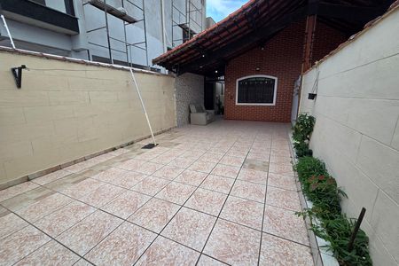 Garagem de casa para alugar com 2 quartos, 90m² em Maracanã, Praia Grande