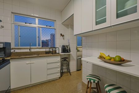 Apartamento para alugar com 3 quartos, 341m² em Gutierrez, Belo Horizonte