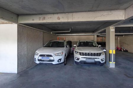 Garagem de apartamento à venda com 2 quartos, 60m² em Ouro Preto, Belo Horizonte