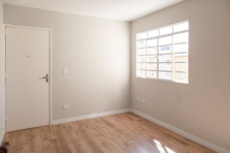 Sala de apartamento para alugar com 2 quartos, 45m² em Jardim Maria Dirce, Guarulhos