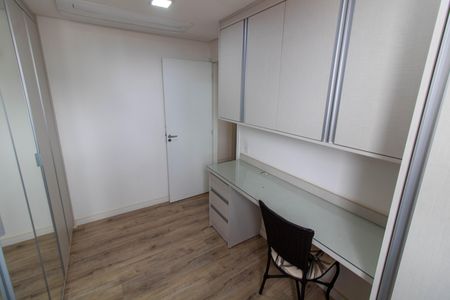 Apartamento à venda com 57m², 2 quartos e 2 vagas Apartamento à venda com 57m², 2 quartos e 2 vagasQUARTO 2