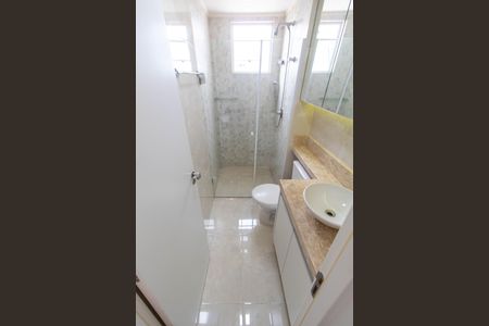 Apartamento à venda com 57m², 2 quartos e 2 vagas Apartamento à venda com 57m², 2 quartos e 2 vagasBANHEIRO DA SUITE