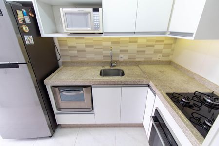 Apartamento à venda com 57m², 2 quartos e 2 vagas Apartamento à venda com 57m², 2 quartos e 2 vagasCOZINHA