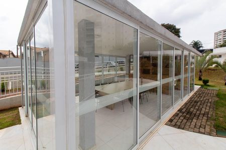 Apartamento à venda com 57m², 2 quartos e 2 vagas Apartamento à venda com 57m², 2 quartos e 2 vagasÁREA COMUM - CHURRASQUEIRA 2