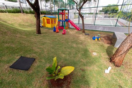 Apartamento à venda com 57m², 2 quartos e 2 vagas Apartamento à venda com 57m², 2 quartos e 2 vagasÁREA COMUM - PLAYGROUND 2