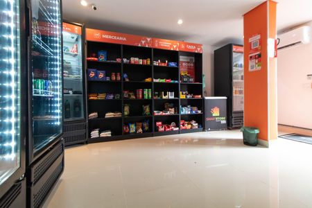Apartamento à venda com 57m², 2 quartos e 2 vagas Apartamento à venda com 57m², 2 quartos e 2 vagasÁREA COMUM - MINI MERCADO