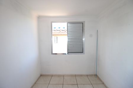 Quarto 1 de apartamento para alugar com 2 quartos, 48m² em Itaquera, São Paulo