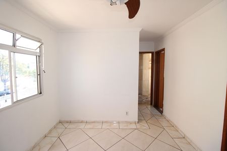 Sala de apartamento para alugar com 2 quartos, 48m² em Itaquera, São Paulo