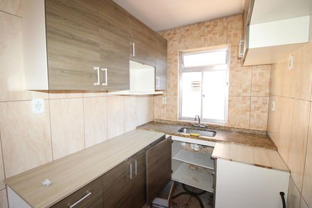 Cozinha de apartamento para alugar com 2 quartos, 48m² em Itaquera, São Paulo