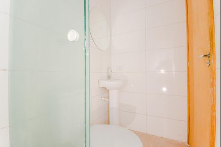 Banheiro de apartamento para alugar com 2 quartos, 40m² em Jardim Sao Luis (zona Norte), Guarulhos