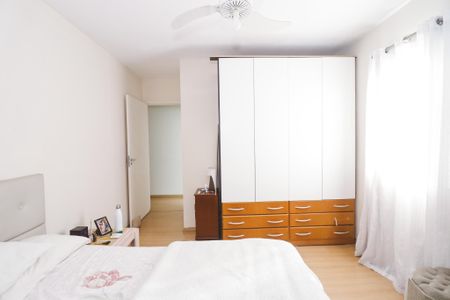 Suíte 2 de casa para alugar com 3 quartos, 300m² em Santa Teresinha, São Paulo