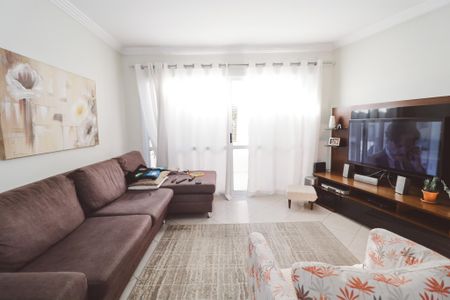 Casa para alugar com 3 quartos, 300m² em Santa Teresinha, São Paulo