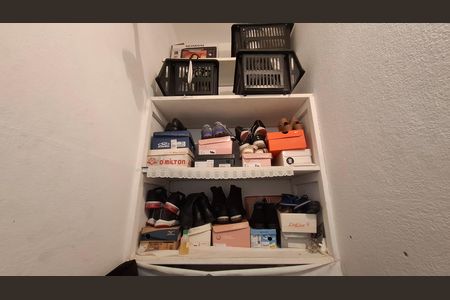 Apartamento à venda com 116m², 2 quartos e sem vaga Apartamento à venda com 116m², 2 quartos e sem vagaDespensa