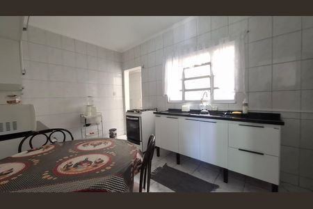Apartamento à venda com 116m², 2 quartos e sem vaga Apartamento à venda com 116m², 2 quartos e sem vagaCozinha