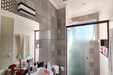 Apartamento à venda com 78m², 3 quartos e 1 vaga Apartamento à venda com 78m², 3 quartos e 1 vagaBanheiro da Suíte
