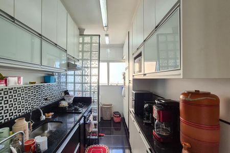 Apartamento à venda com 78m², 3 quartos e 1 vaga Apartamento à venda com 78m², 3 quartos e 1 vagaCozinha e Área de Serviço