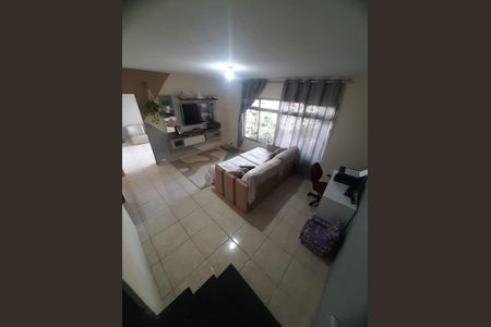 Casa à venda com 3 quartos, 300m² em Jardim Oriental, São Paulo