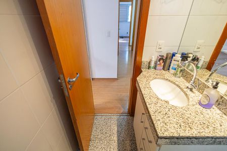 Apartamento para alugar com 102m², 4 quartos e 2 vagas Apartamento para alugar com 102m², 4 quartos e 2 vagassuite