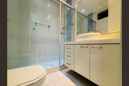 Apartamento para alugar com 3 quartos, 130m² em Copacabana, Rio de Janeiro