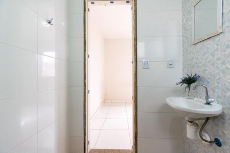 Apartamento à venda com 63m², 3 quartos e 1 vaga Apartamento à venda com 63m², 3 quartos e 1 vagaBanheiro da Suíte