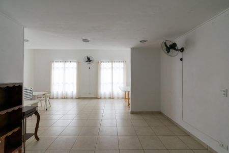 Apartamento à venda com 63m², 3 quartos e 1 vaga Apartamento à venda com 63m², 3 quartos e 1 vagaÁrea comum - Salão de festas