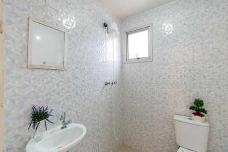 Apartamento à venda com 63m², 3 quartos e 1 vaga Apartamento à venda com 63m², 3 quartos e 1 vagaBanheiro da Suíte