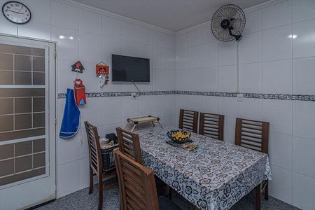 Casa à venda com 142m², 2 quartos e 2 vagas Casa à venda com 142m², 2 quartos e 2 vagascozinha_3