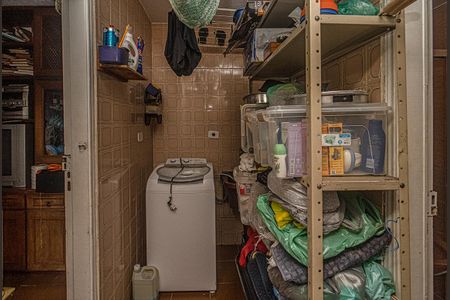 Casa à venda com 142m², 2 quartos e 2 vagas Casa à venda com 142m², 2 quartos e 2 vagasárea de serviço coberta_2