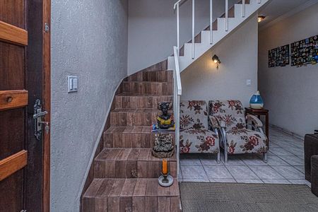 Casa à venda com 142m², 2 quartos e 2 vagas Casa à venda com 142m², 2 quartos e 2 vagasacesso para os pisos_1