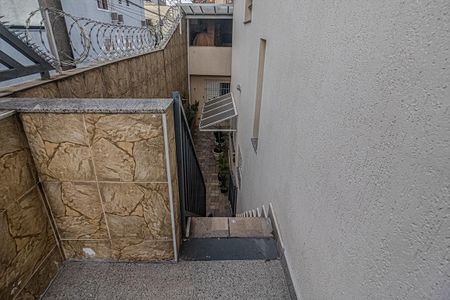 acesso para o terraço de casa à venda com 2 quartos, 142m² em Parque Fongaro, São Paulo
