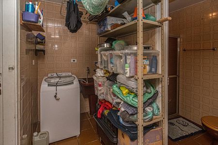 Casa à venda com 142m², 2 quartos e 2 vagas Casa à venda com 142m², 2 quartos e 2 vagasárea de serviço coberta_1
