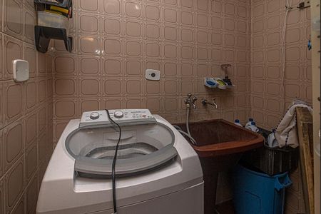 área de serviço coberta_4 de casa à venda com 2 quartos, 142m² em Parque Fongaro, São Paulo