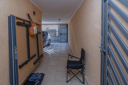 Casa à venda com 142m², 2 quartos e 2 vagas Casa à venda com 142m², 2 quartos e 2 vagashall de entrada_2