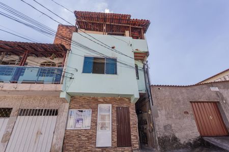 Fachada de casa à venda com 3 quartos, 180m² em Boa Vista, Belo Horizonte