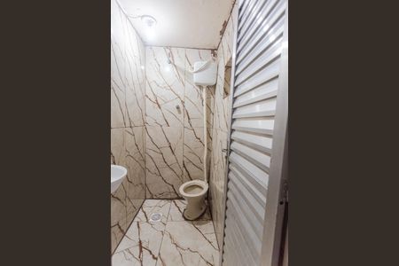 Banheiro da Casa 2 de casa à venda com 3 quartos, 180m² em Boa Vista, Belo Horizonte