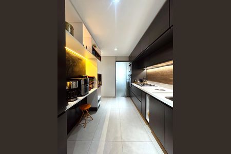 Apartamento à venda com 3 quartos, 129m² em Vila Anastácio, São Paulo