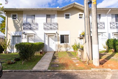 Casa de condomínio para alugar com 60m², 2 quartos e 1 vaga Casa de condomínio para alugar com 60m², 2 quartos e 1 vagaFachada e garagem