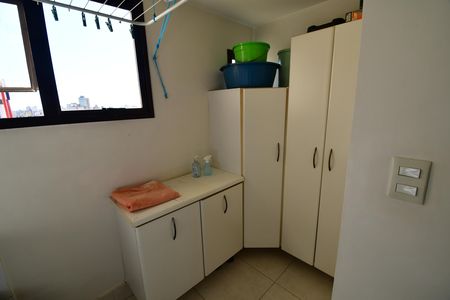 Apartamento à venda com 82m², 3 quartos e 2 vagasÁrea de Serviço
