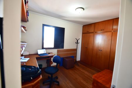 Apartamento à venda com 82m², 3 quartos e 2 vagasQuarto 2