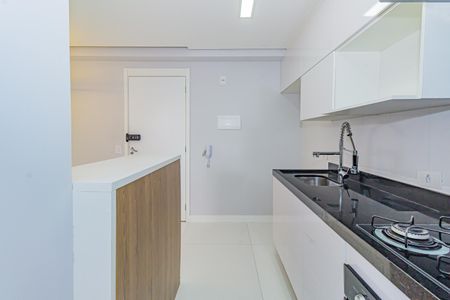 Apartamento à venda com 43m², 2 quartos e 1 vaga Apartamento à venda com 43m², 2 quartos e 1 vagaCozinha e Área de Serviço